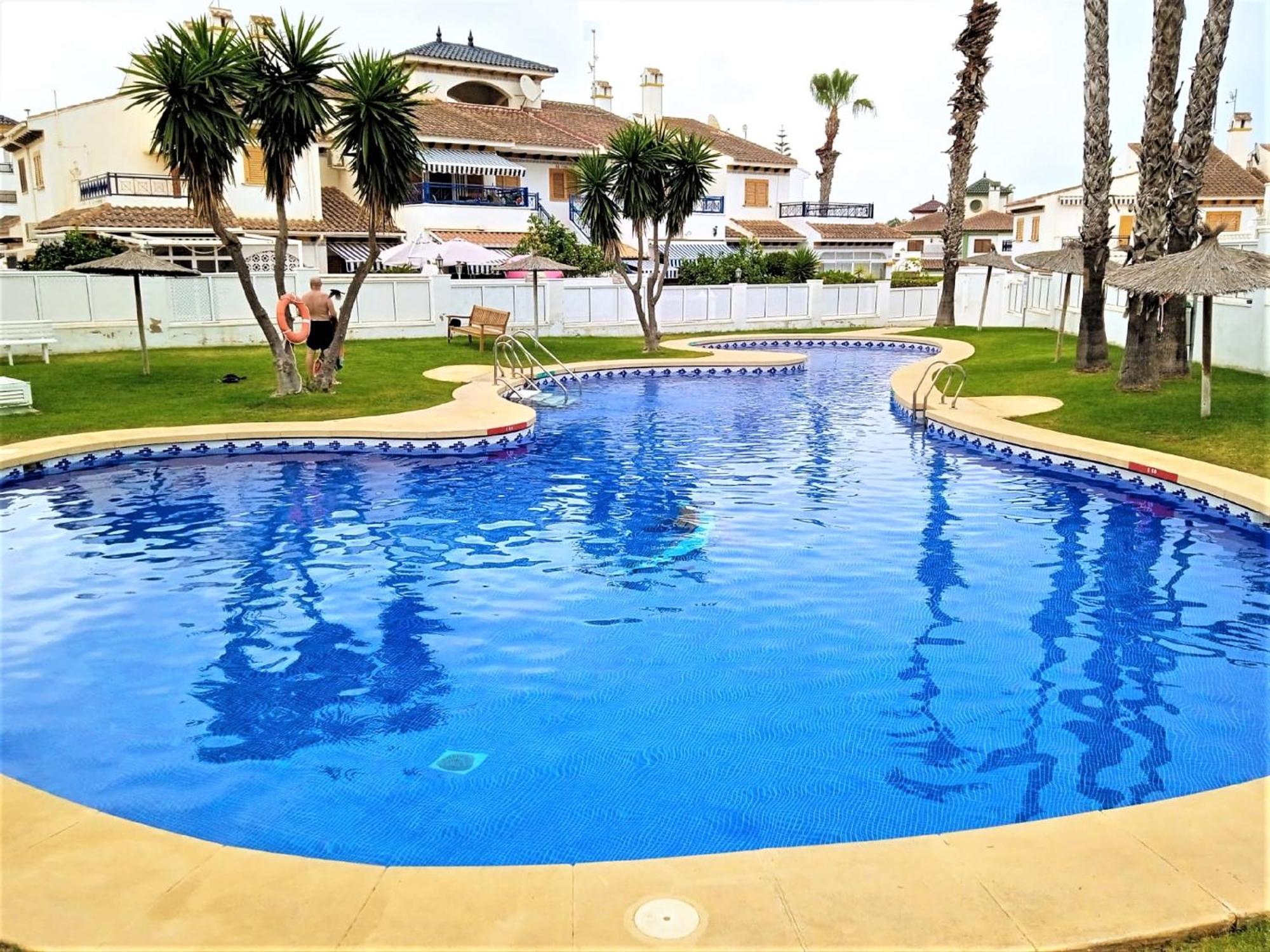 Chalet Adosado En Riomar-3, Urbanizacion Residencial Privada Torre de la Horadada エクステリア 写真