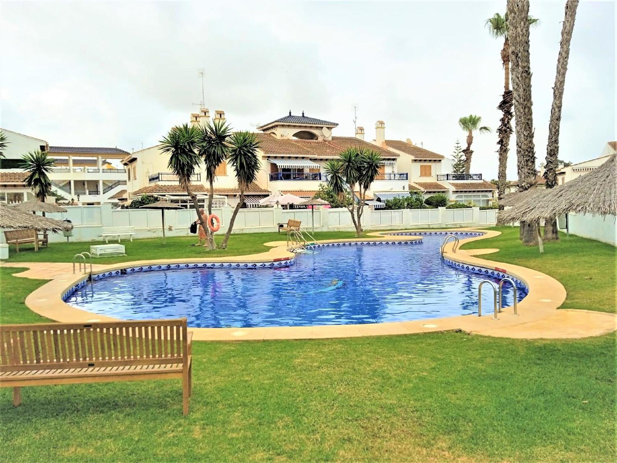 Chalet Adosado En Riomar-3, Urbanizacion Residencial Privada Torre de la Horadada エクステリア 写真